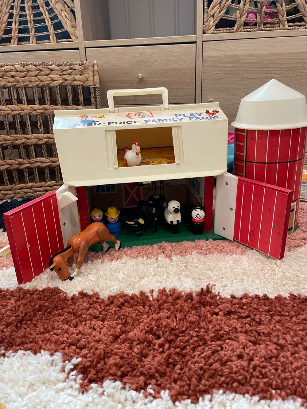 Fisher-Price Family Farm Playset in White and Red with Silo